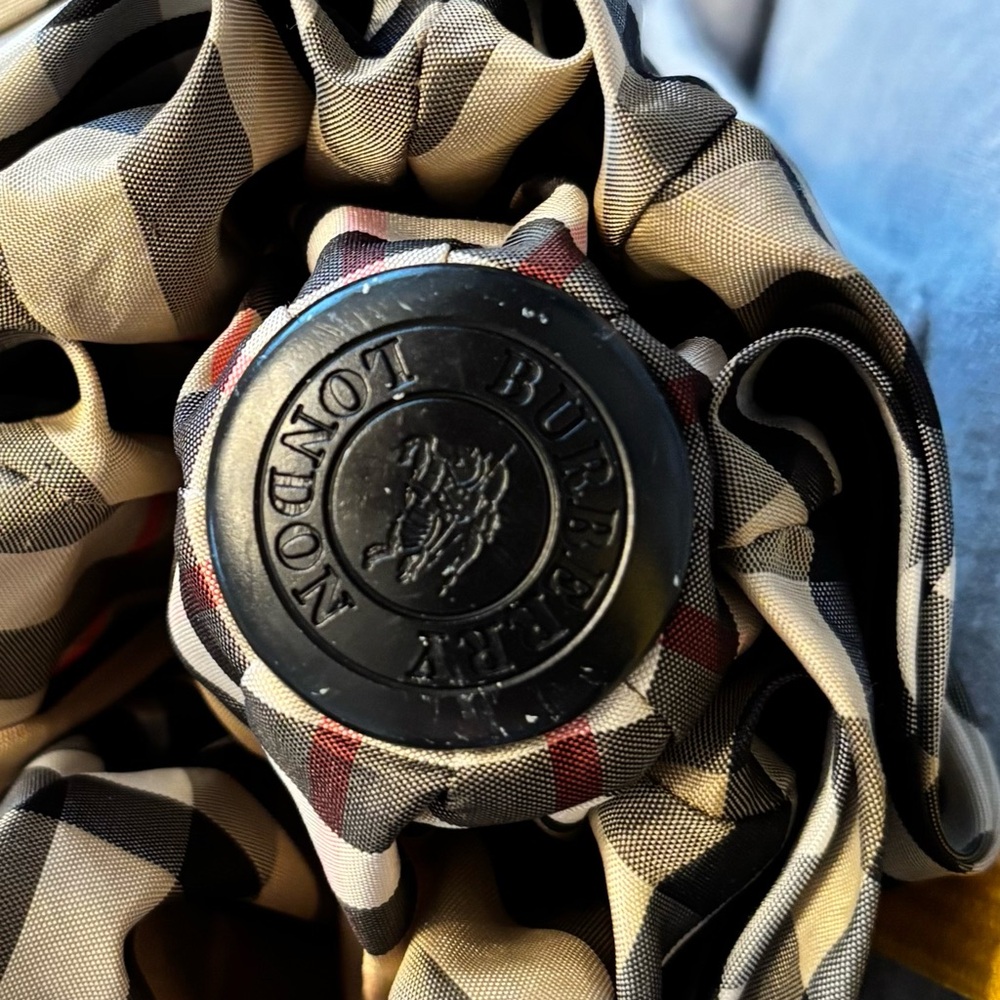 COPY - Vintage Burberry umbrella - Picture 8 of 9